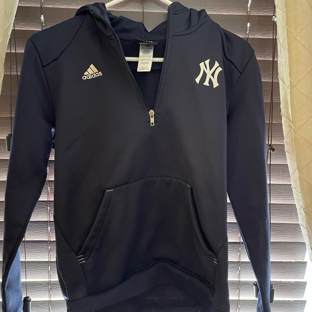Adidas brand kids sweatshirt with embroidered Yankee logo